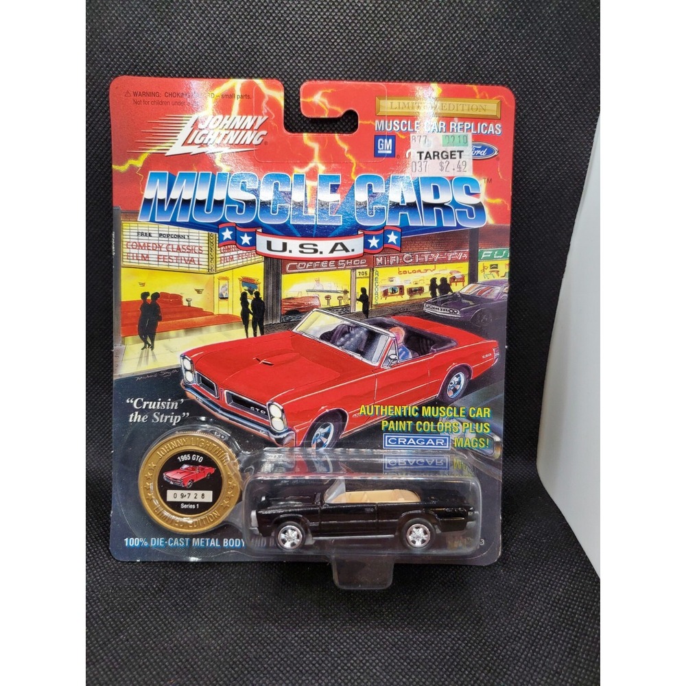 Johnny Lightning Muscle Cars 1965 GTO with Cragar Mags NOC